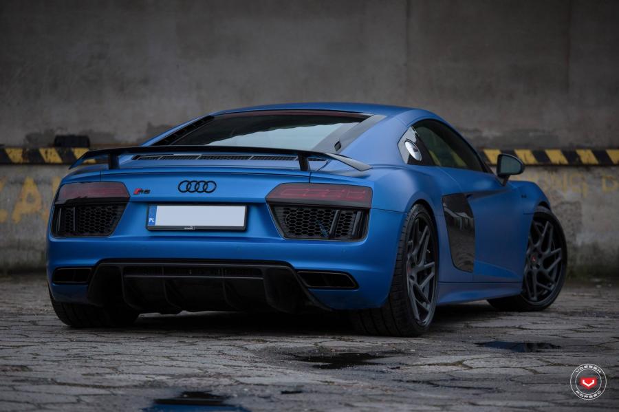  Audi R8 V10 on Vossen Wheels (CG-209T) 2018 года  (фото 23 из 33)